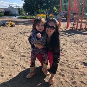 Meet your Posher, Ashley